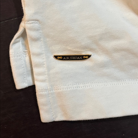 Air Jordan Classic White Men's T-Shirt - Picture 4 of 8